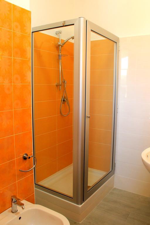 לינה וארוחת בוקר צ'נטולה Meuble Leonetti מראה חיצוני תמונה